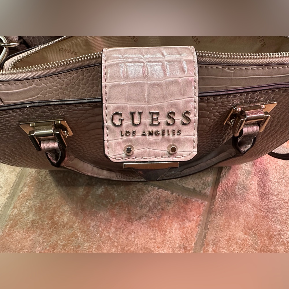 GUESS Elegant Brown/ Beige Shoulder Bag